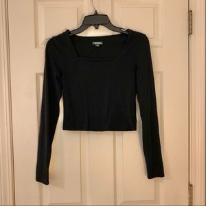 Fitted cropped Black long sleeve square neck top